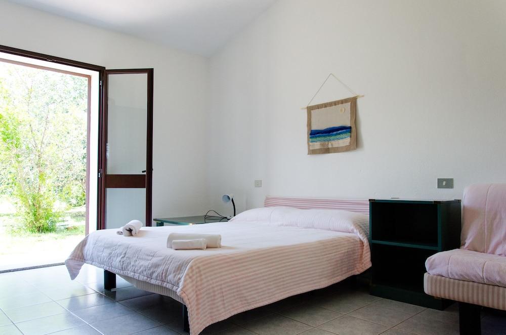 Residence Cort'E Accas 巴里萨尔多 外观 照片